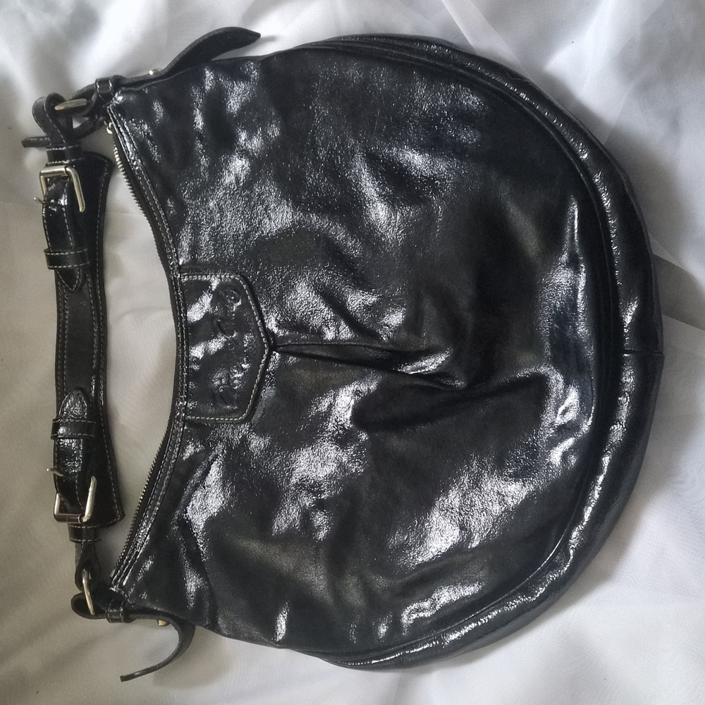 Vintage Black Leather Shoulder Bag By Dooney And Bourke Inc.
